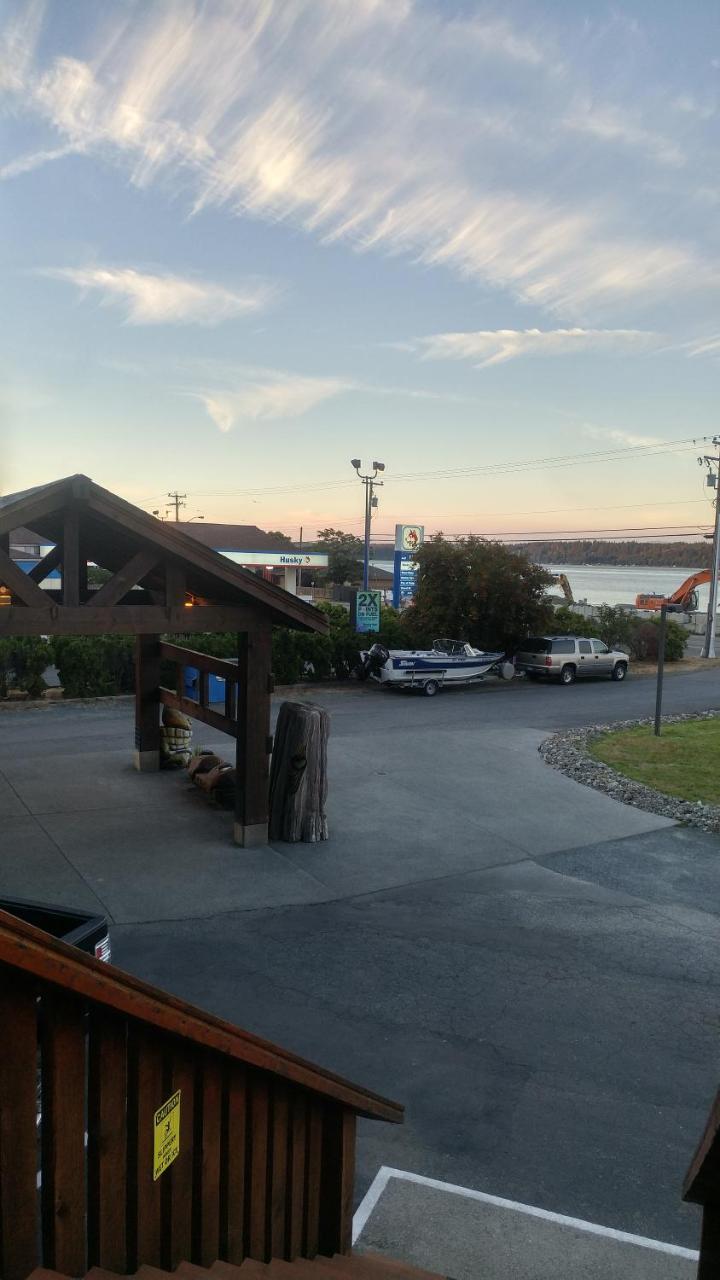 Big Rock Motel Campbell River Εξωτερικό φωτογραφία